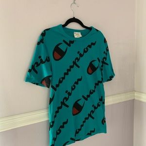 Champion T-shirt